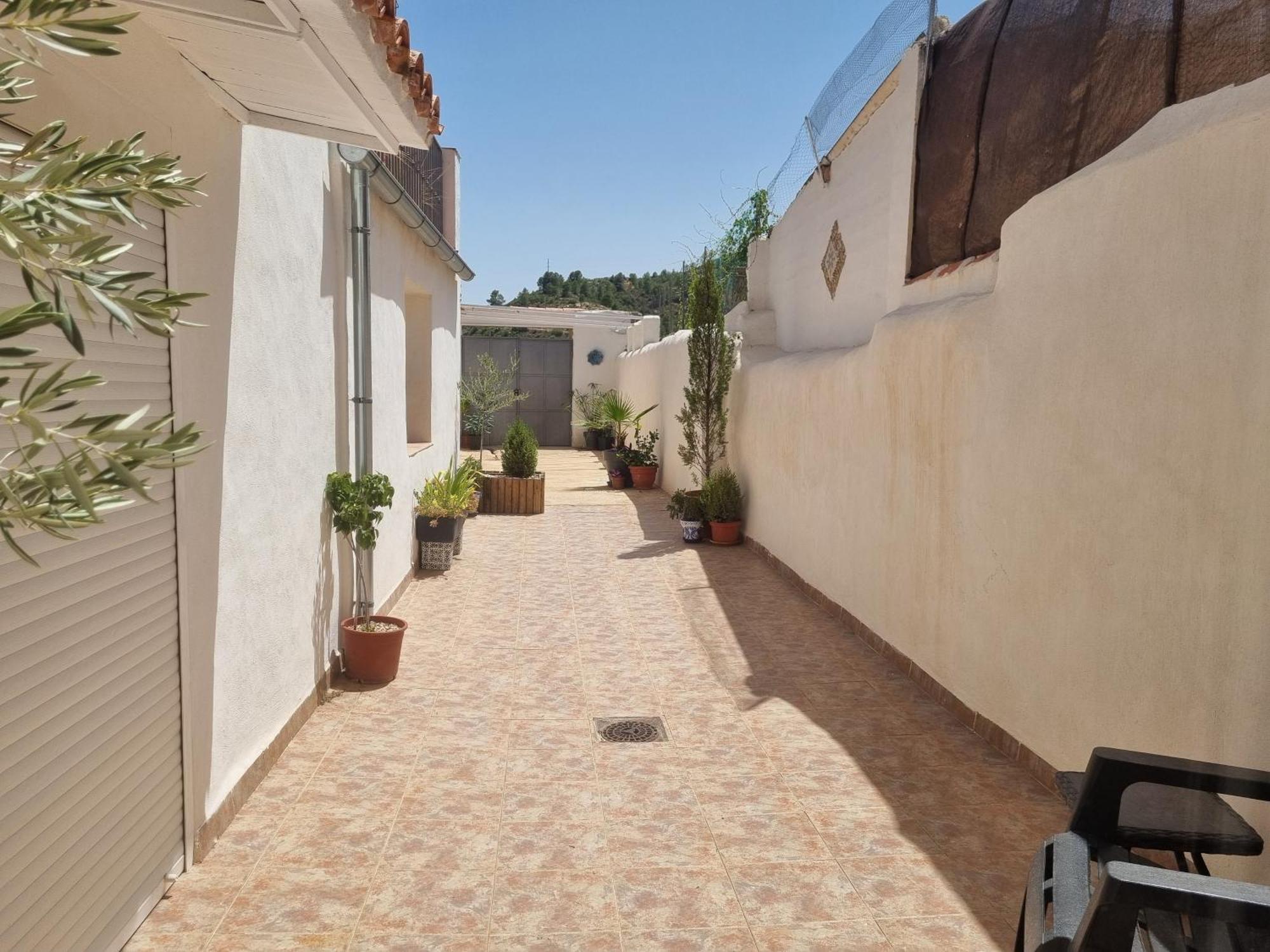 Casa Arriba Village House In Zarra Exterior photo