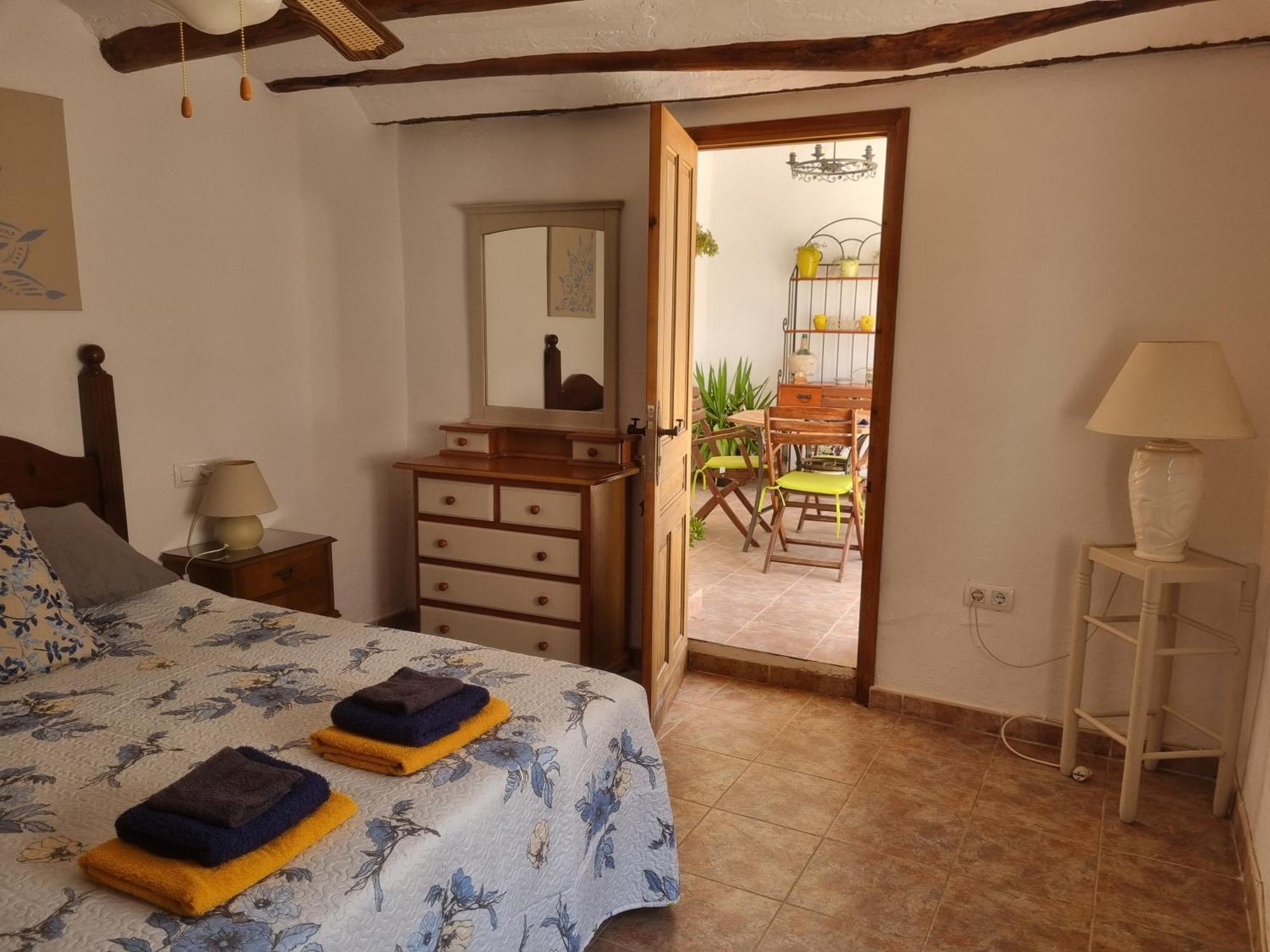 Casa Arriba Village House In Zarra Exterior photo