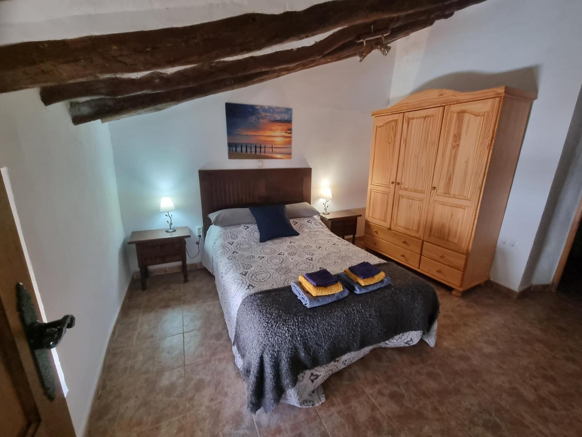 Casa Arriba Village House In Zarra Exterior photo